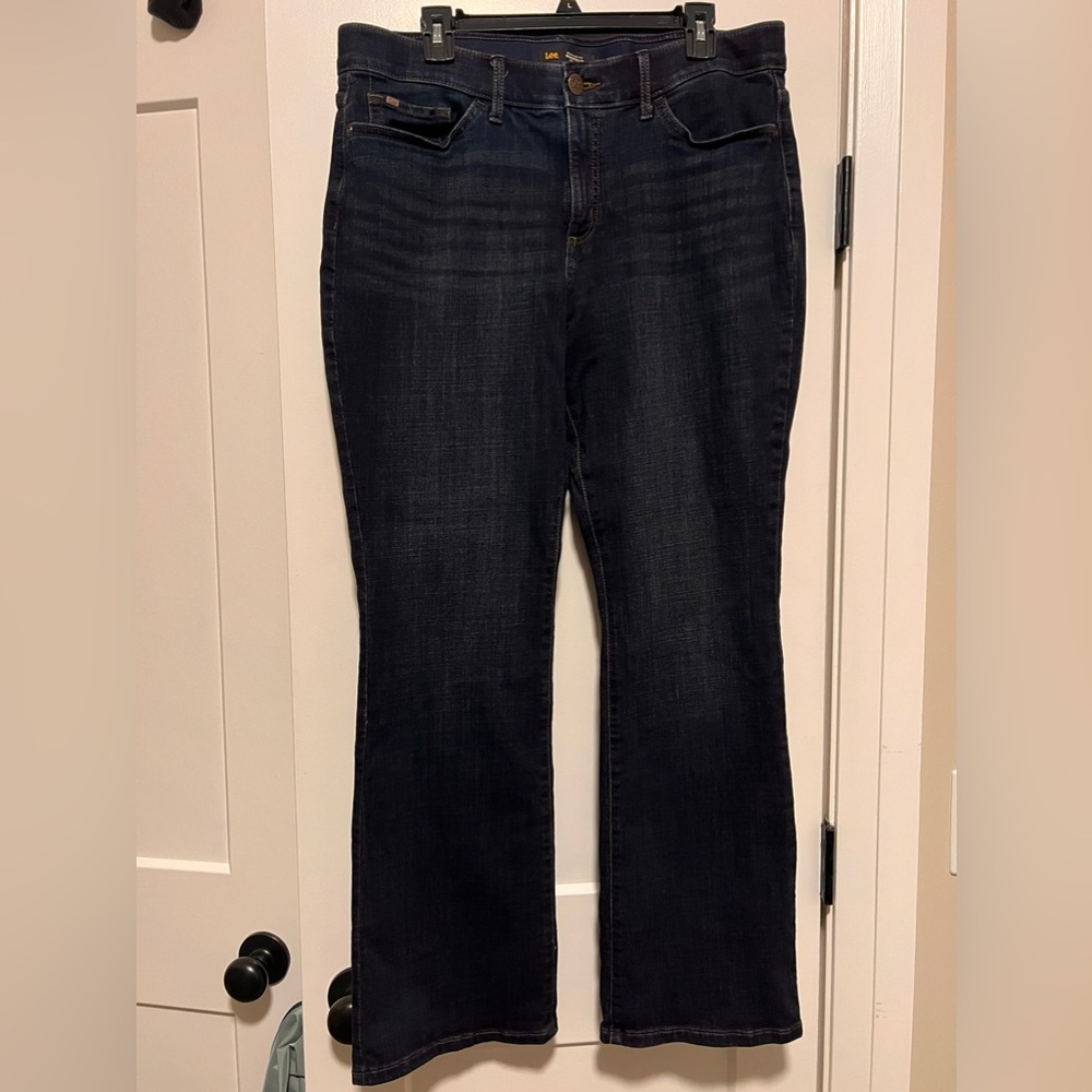 NWOT Lee Jeans 16 Regular Fit Bootcut Mid Rise